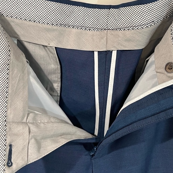 Men’s Hart Schaffner Marx 34W 33L Navy Wool Stretch Lightweight Dress Work Pants - Picture 5 of 11